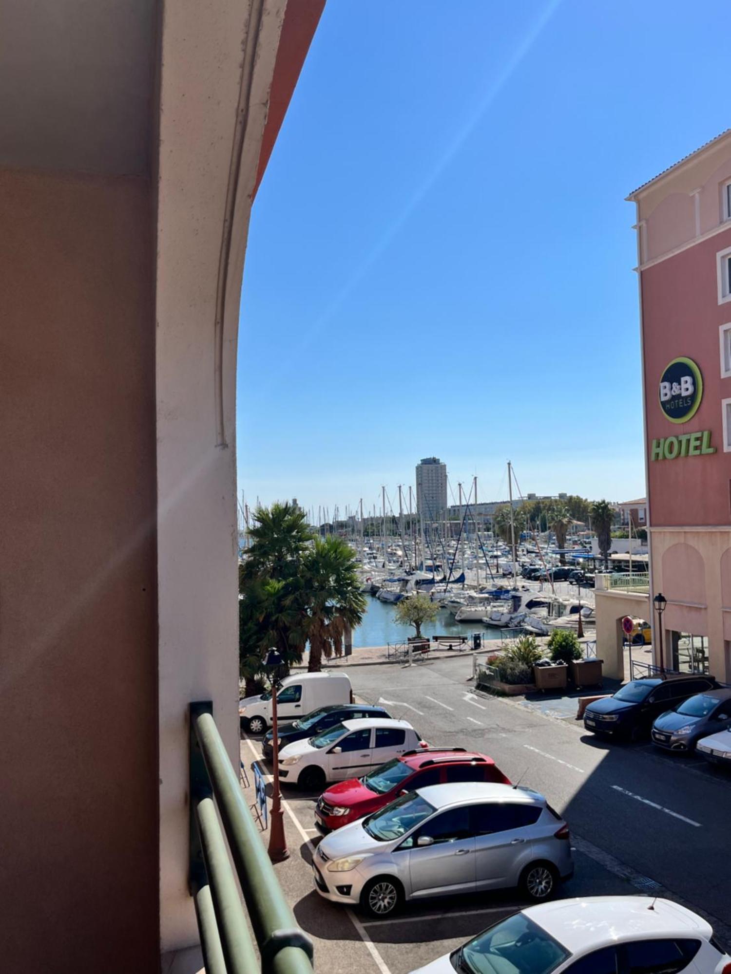 Appartement Les Terrasses Du Port Exteriör bild