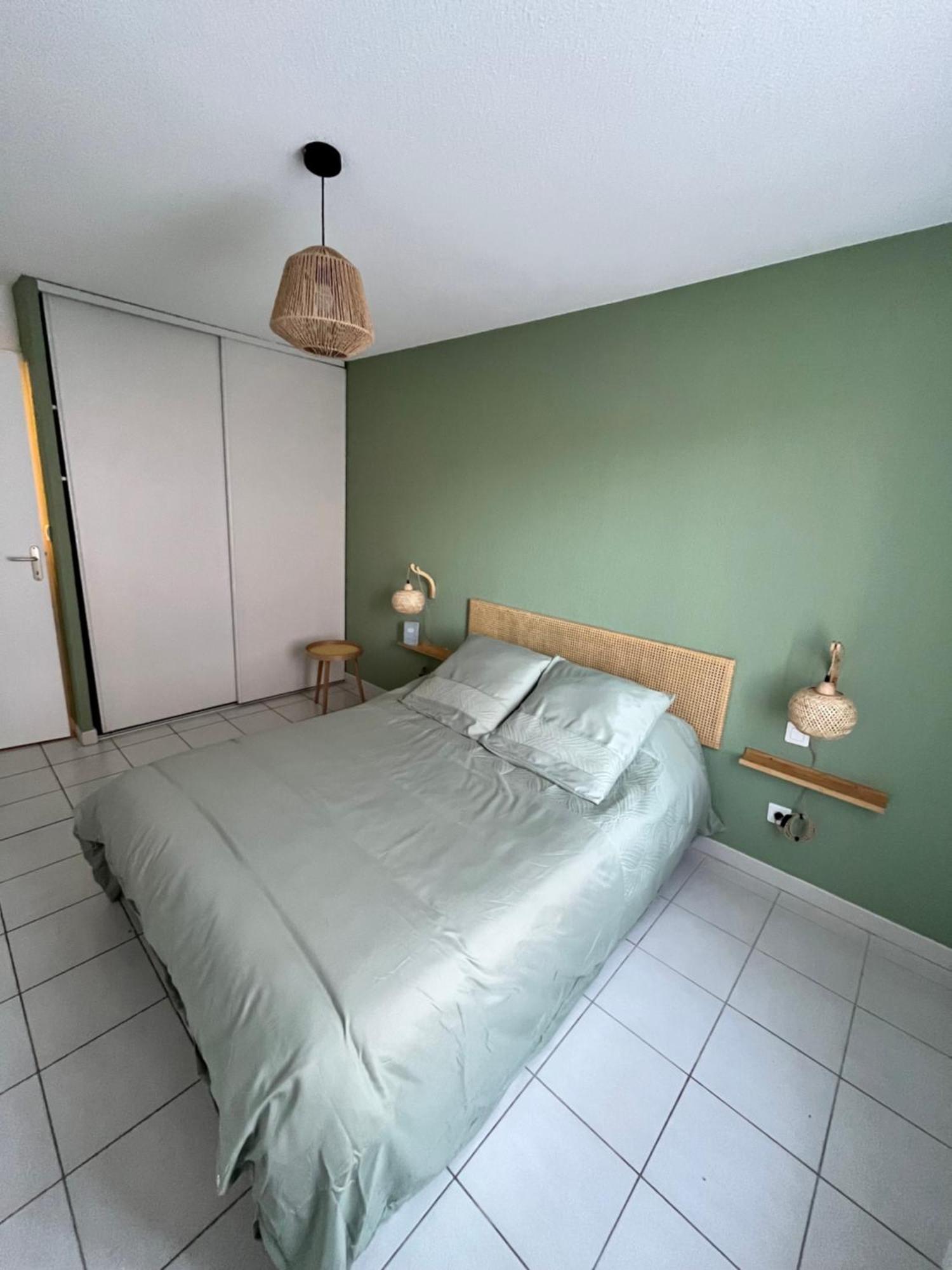 Appartement Les Terrasses Du Port Exteriör bild